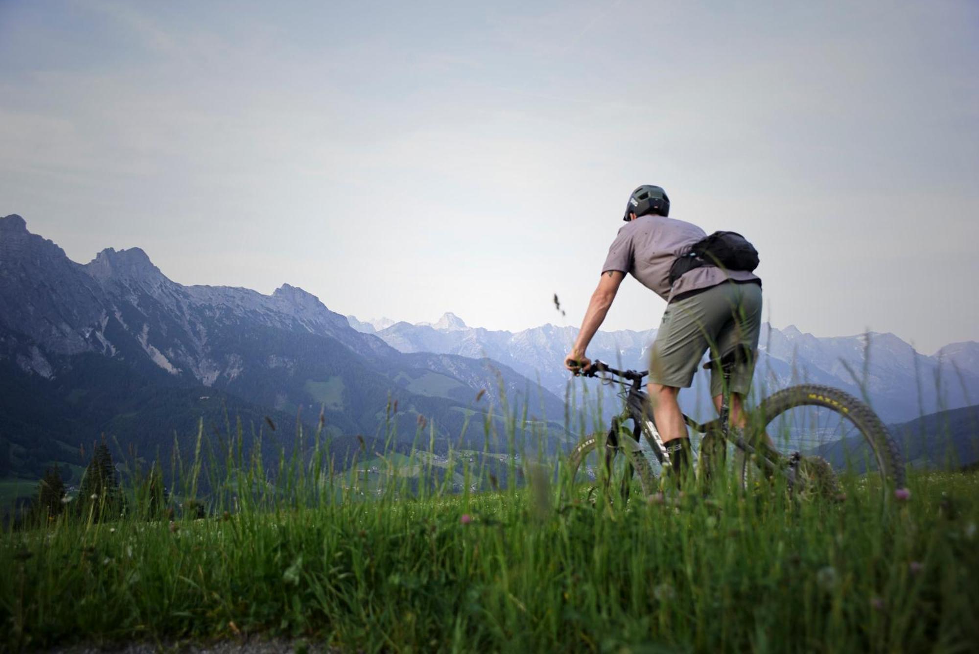 Holzhotel Forsthofalm Леоганг Экстерьер фото